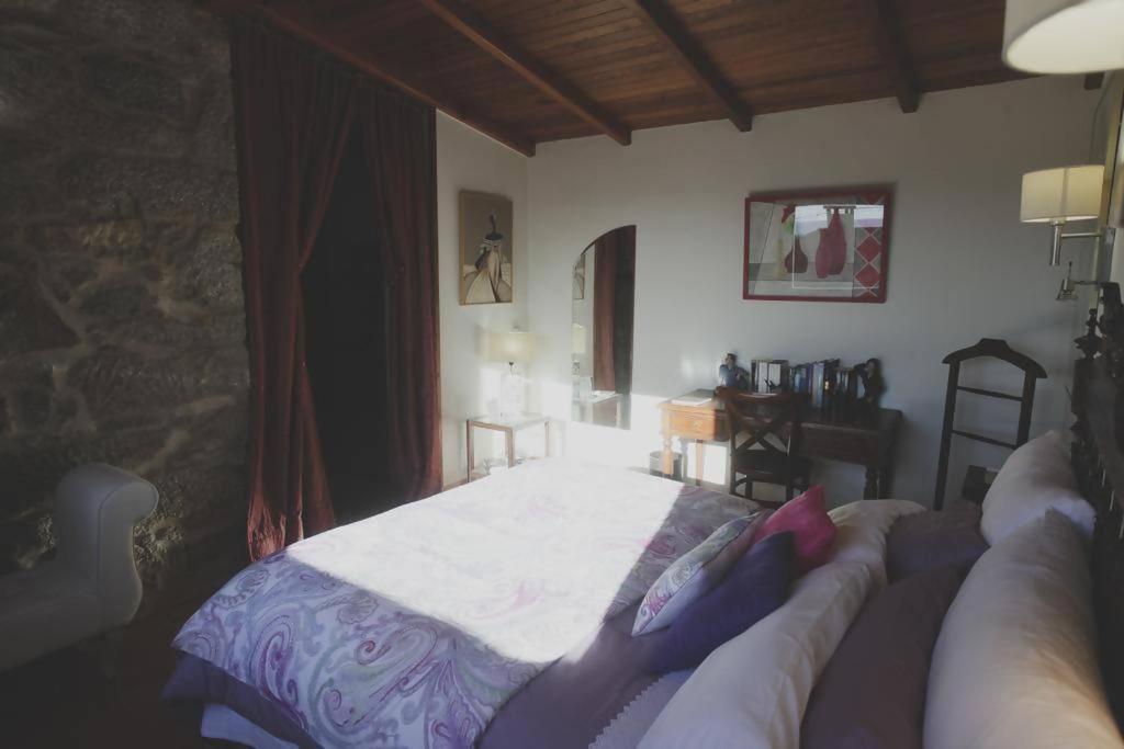 Casa De Afora Casa Con Piscina Y Jacuzzi Privados Guest House Santiago de Compostela Luaran gambar