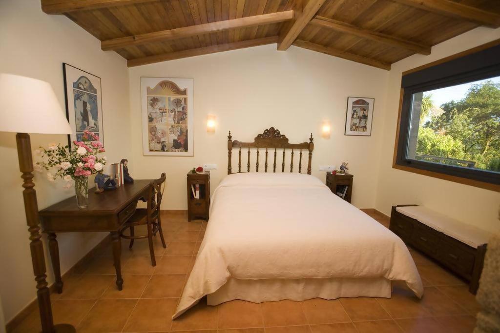 Casa De Afora Casa Con Piscina Y Jacuzzi Privados Guest House Santiago de Compostela Luaran gambar